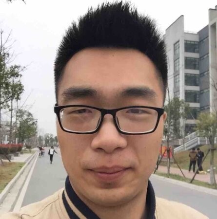 Pathrise fellow Yu Wang selfie